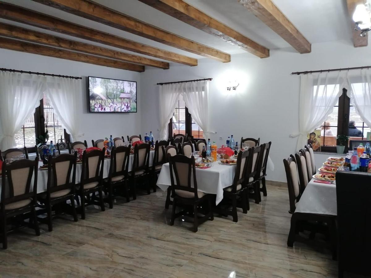 Conacul Cosaului Hotel Fejérfalva Kültér fotó