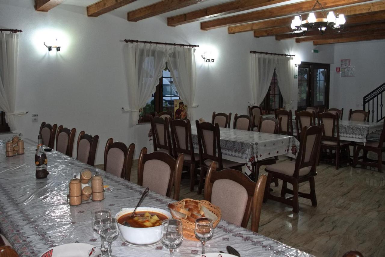 Conacul Cosaului Hotel Fejérfalva Kültér fotó